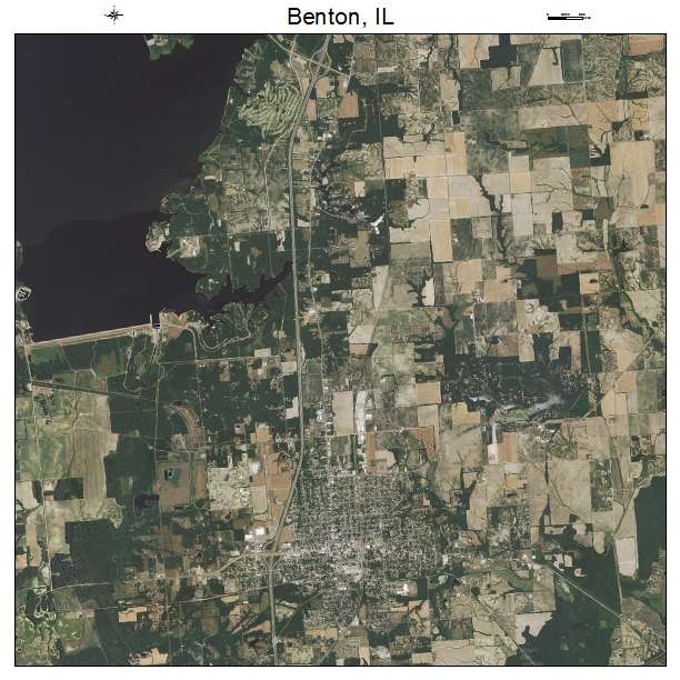 Benton, IL air photo map