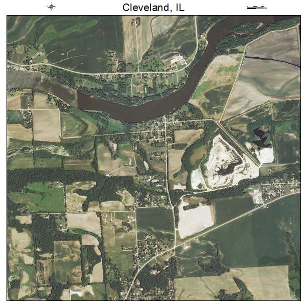 Cleveland, IL air photo map