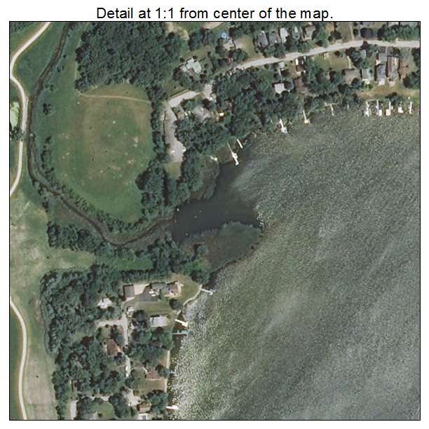 Third Lake, Illinois aerial imagery detail