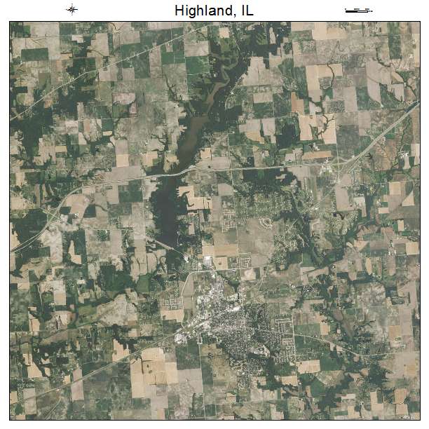 Highland, IL air photo map