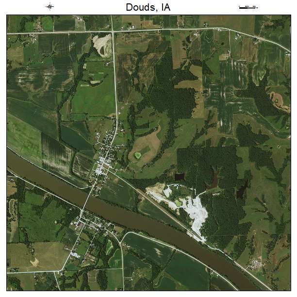 Douds, IA air photo map