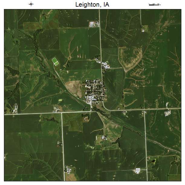 Leighton, IA air photo map