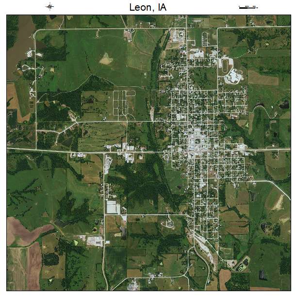 Leon, IA air photo map