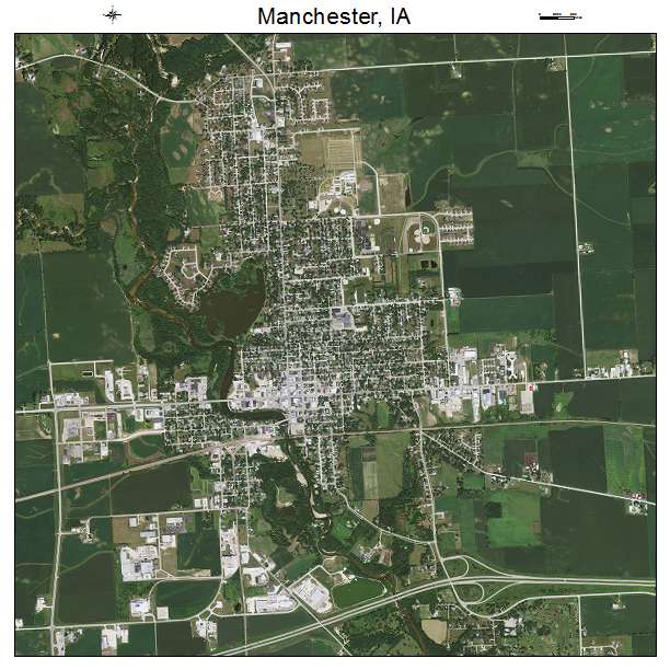 Manchester, IA air photo map