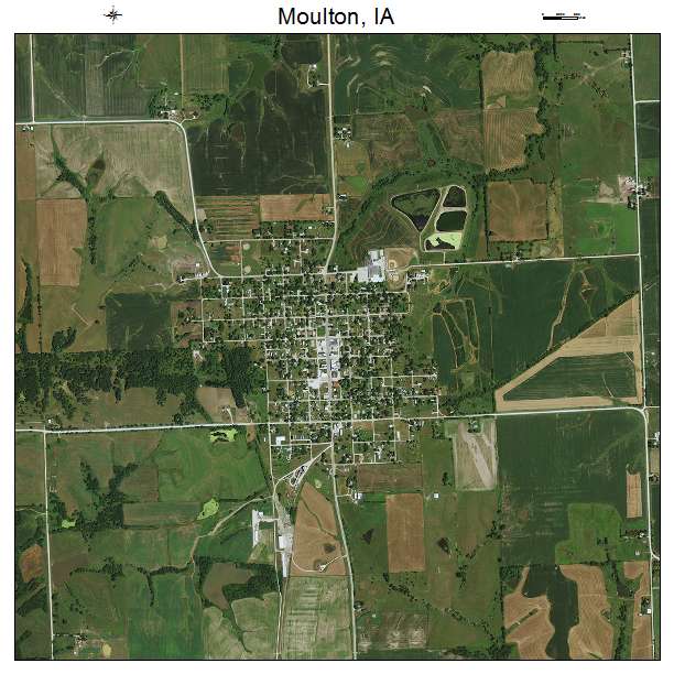 Moulton, IA air photo map
