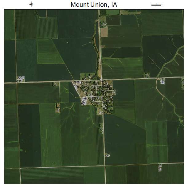 Mount Union, IA air photo map