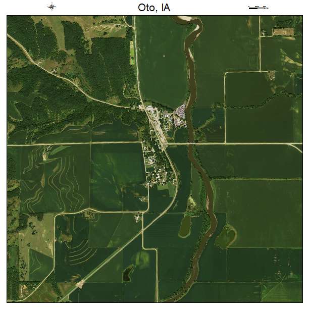 Oto, IA air photo map