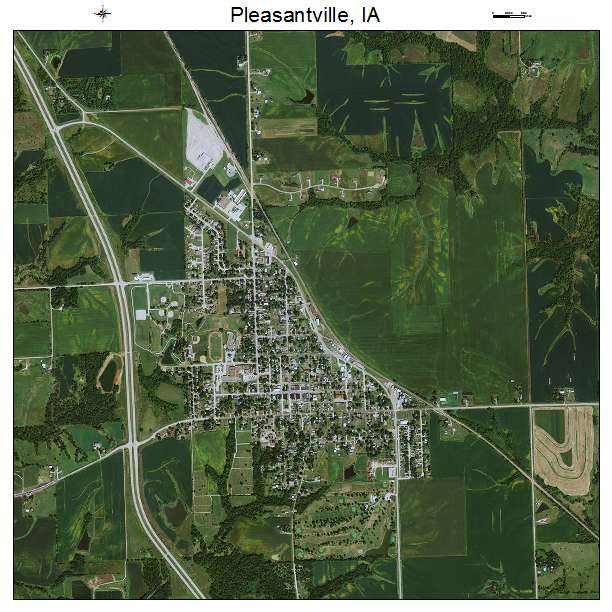 Pleasantville, IA air photo map