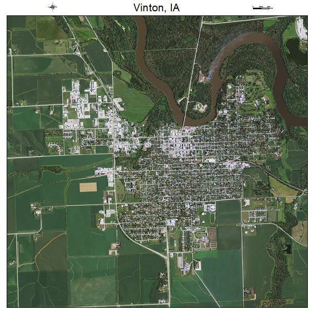 Vinton, IA air photo map