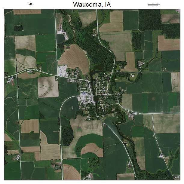Waucoma, IA air photo map
