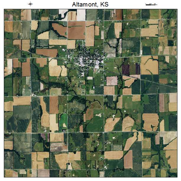 Altamont, KS air photo map