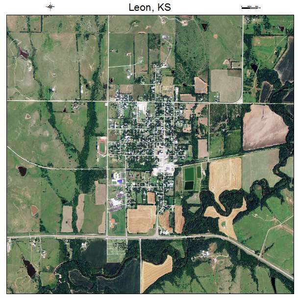 Leon, KS air photo map