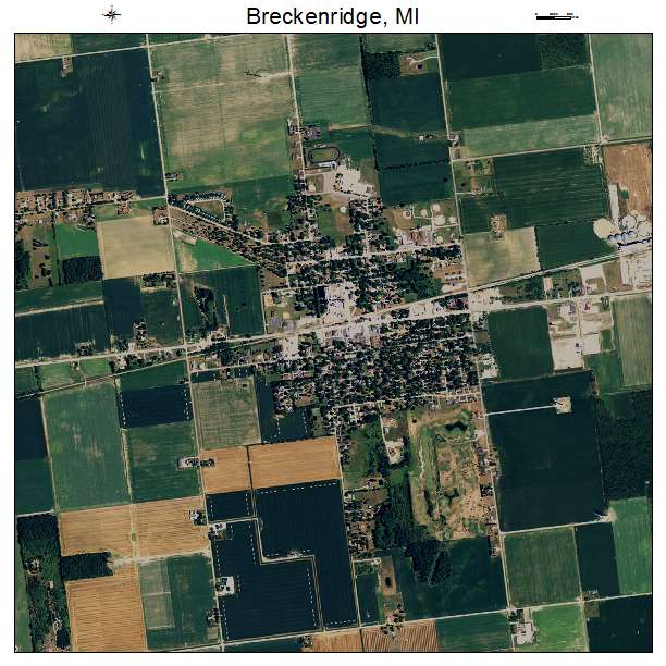 Breckenridge, MI air photo map