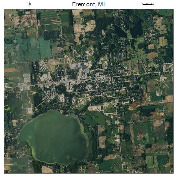 Fremont, MI air photo map