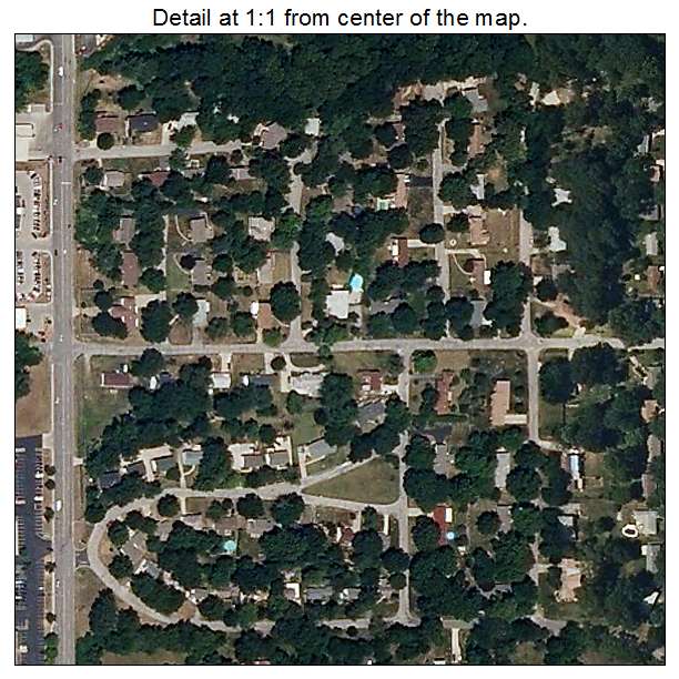 Oakwood Park, Missouri aerial imagery detail