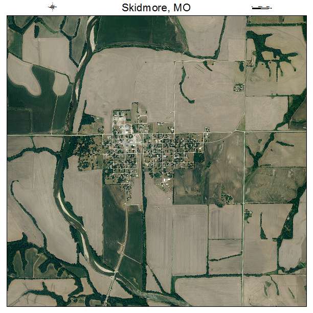 Skidmore, MO air photo map