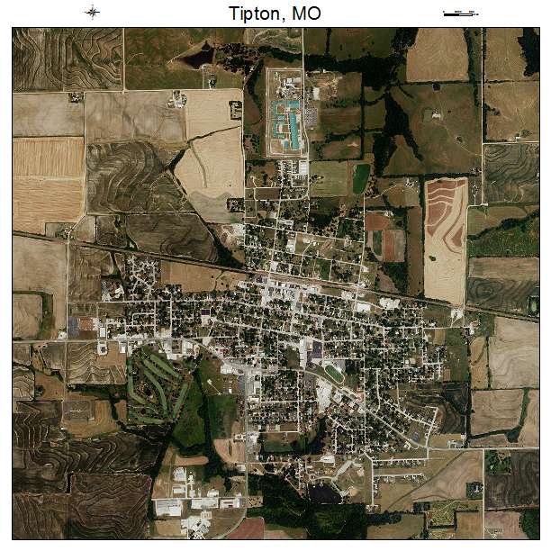 Tipton, MO air photo map