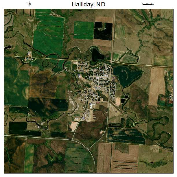 Halliday, ND air photo map