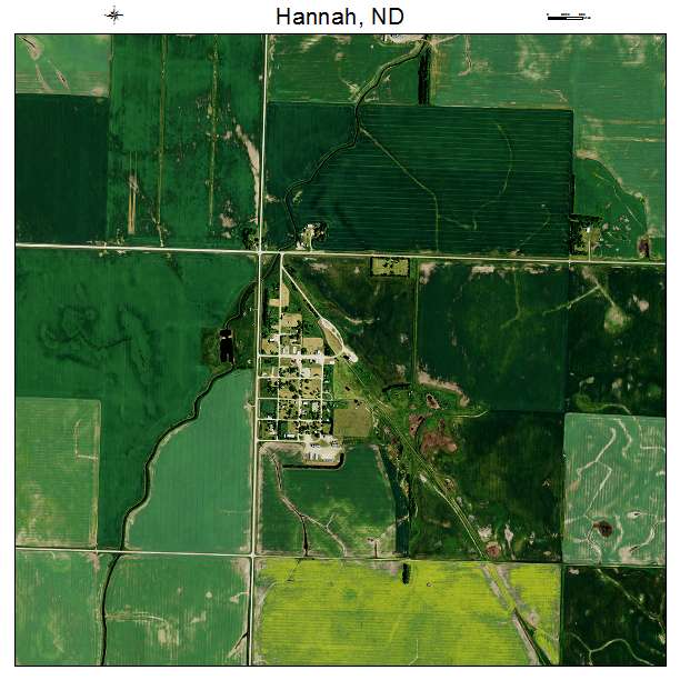 Hannah, ND air photo map