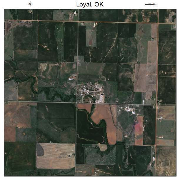 Loyal, OK air photo map