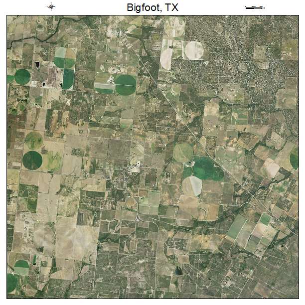 Bigfoot, TX air photo map