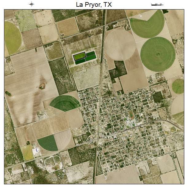 La Pryor, TX air photo map