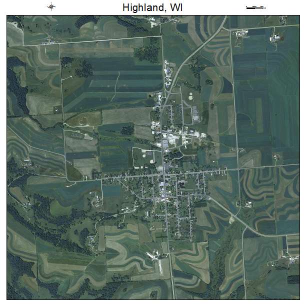 Highland, WI air photo map