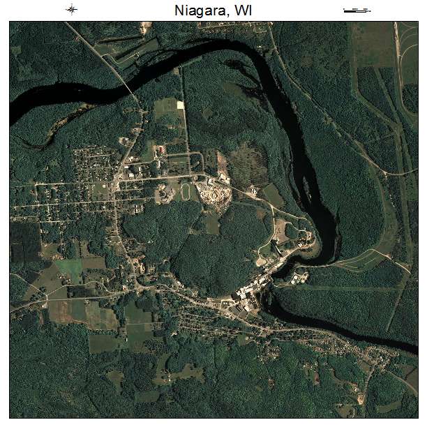 Niagara, WI air photo map